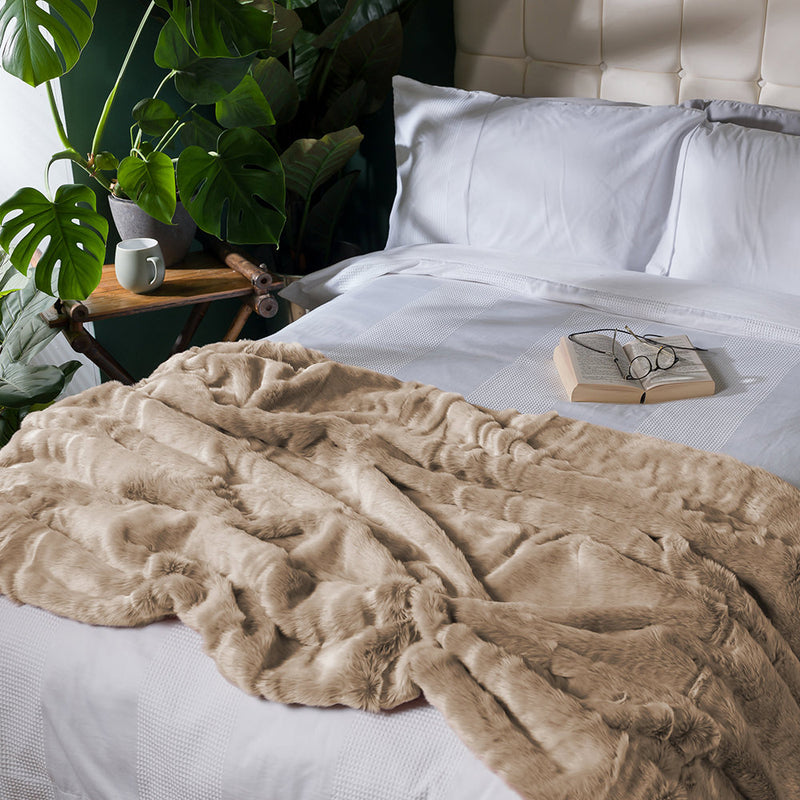 Luxury Faux Fur Throw Blanket - Mink